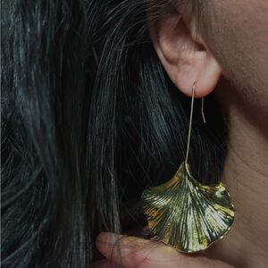 Elegant Gold Leaf Earrings